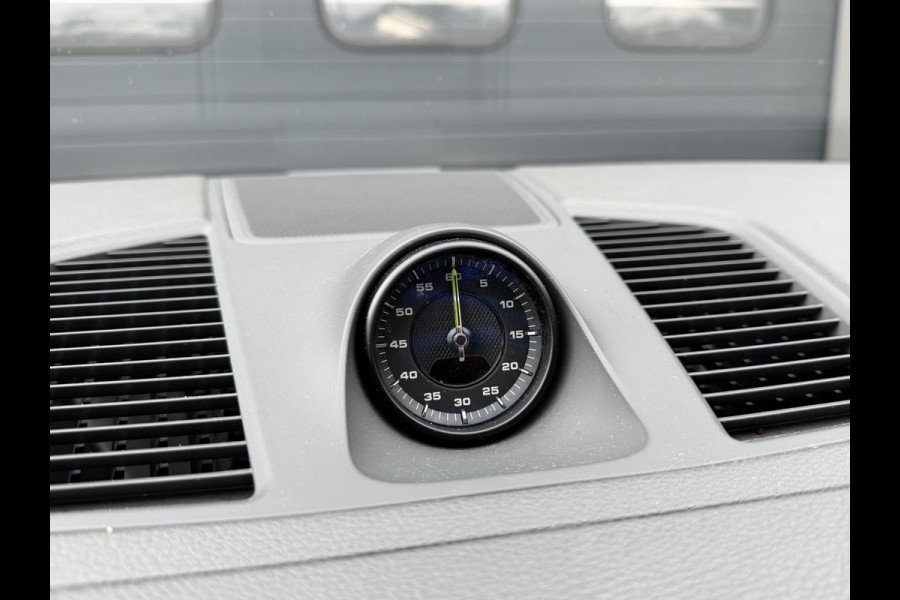 Porsche Cayenne 3.0 E-Hybrid Sport Chrono | Panoramadak | Camera | Head-Up Display | Stoelventilatie/Verwarming | Bose |