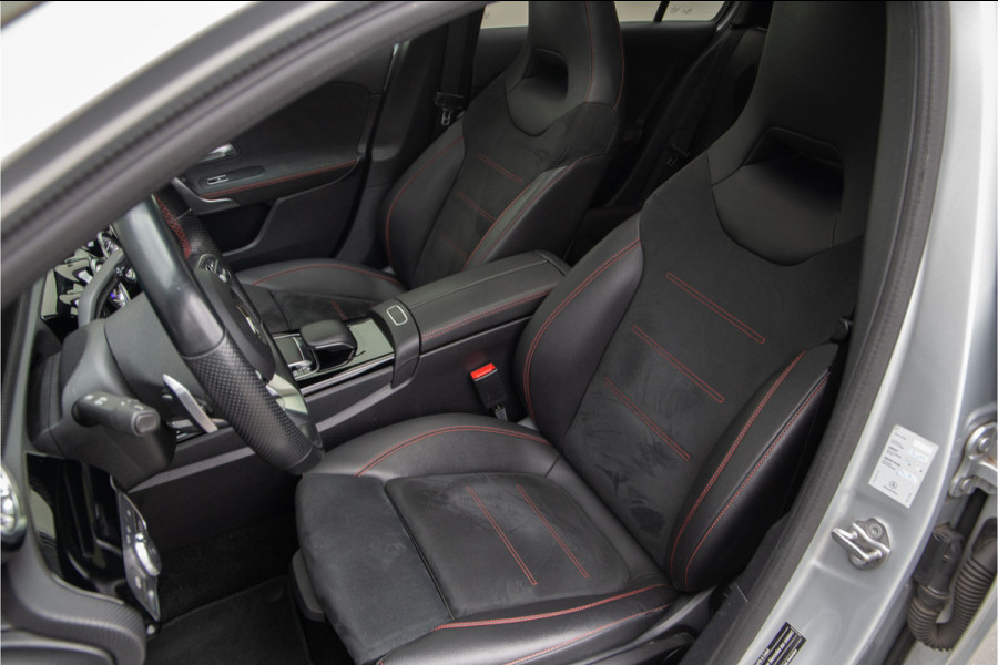 Mercedes-Benz A-Klasse 200 AMG Premium, Pano, Widescreen, Sfeerverlichting, 19"