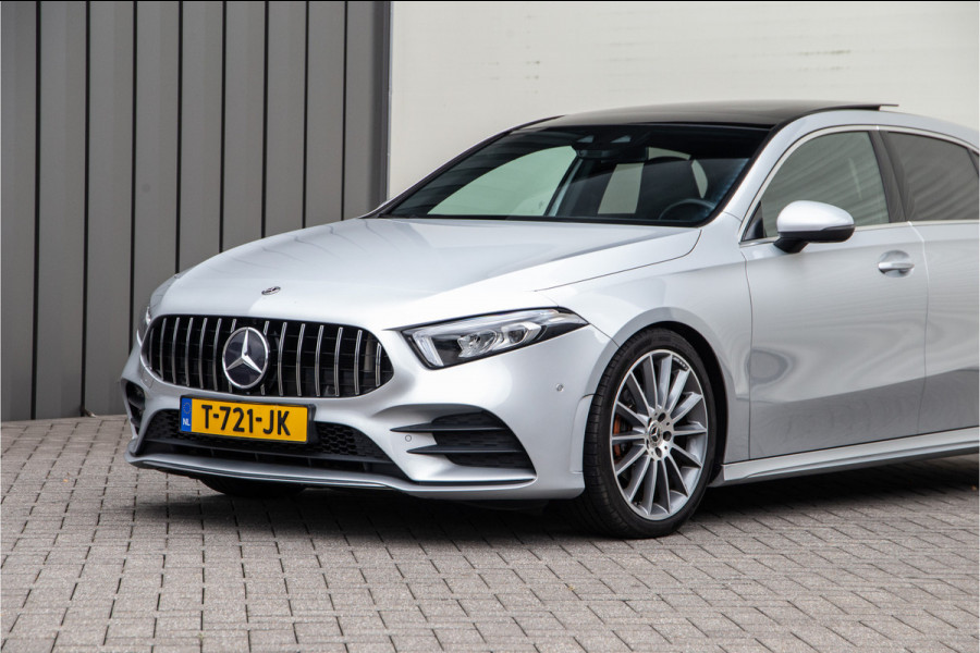Mercedes-Benz A-Klasse 200 AMG Premium, Pano, Widescreen, Sfeerverlichting, 19"