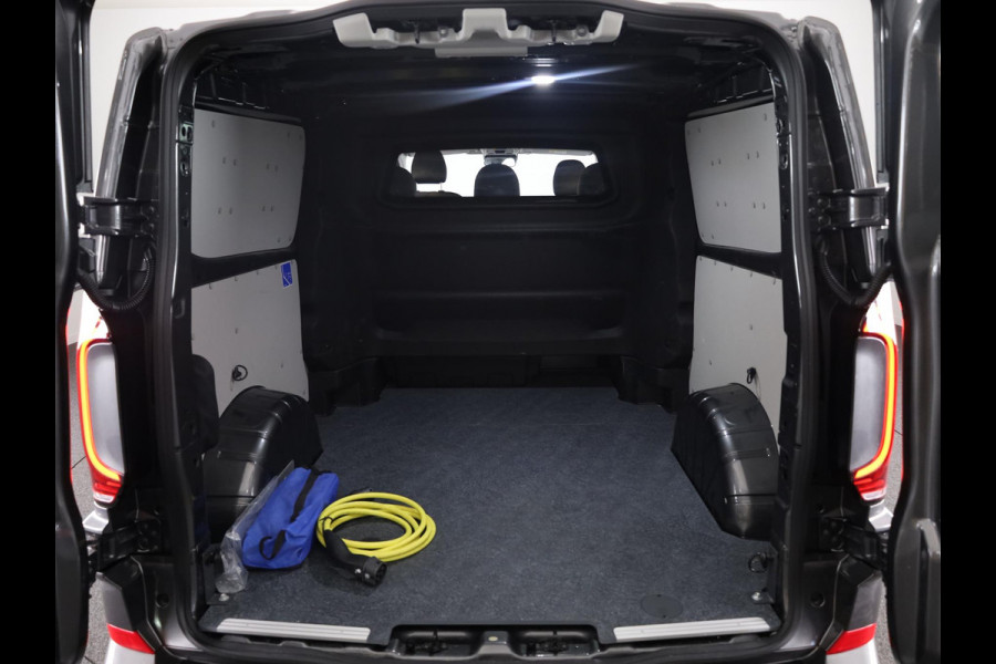 Volkswagen E-Transporter 32 L2H1 Bulli 64 kWh | Vol!! | Dubbel Cabine | Leer | Trekhaak |