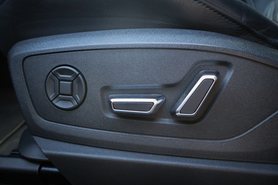 Audi e-tron Sportback 55 quattro 95 kWh | RS-STOELEN | ADAPTIVE CRUISE | 22" | B&O SURROUND | PANORAMADAK | VIRTUAL MIRRORS | STUURWIELVERWARMING | TR DUBBEL GLAS | SFEERVERLICHTING | DUBBEL OPLAADPUNT L+R | ETC.
