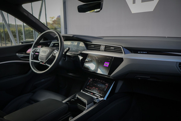 Audi e-tron Sportback 55 quattro 95 kWh | RS-STOELEN | ADAPTIVE CRUISE | 22" | B&O SURROUND | PANORAMADAK | VIRTUAL MIRRORS | STUURWIELVERWARMING | TR DUBBEL GLAS | SFEERVERLICHTING | DUBBEL OPLAADPUNT L+R | ETC.