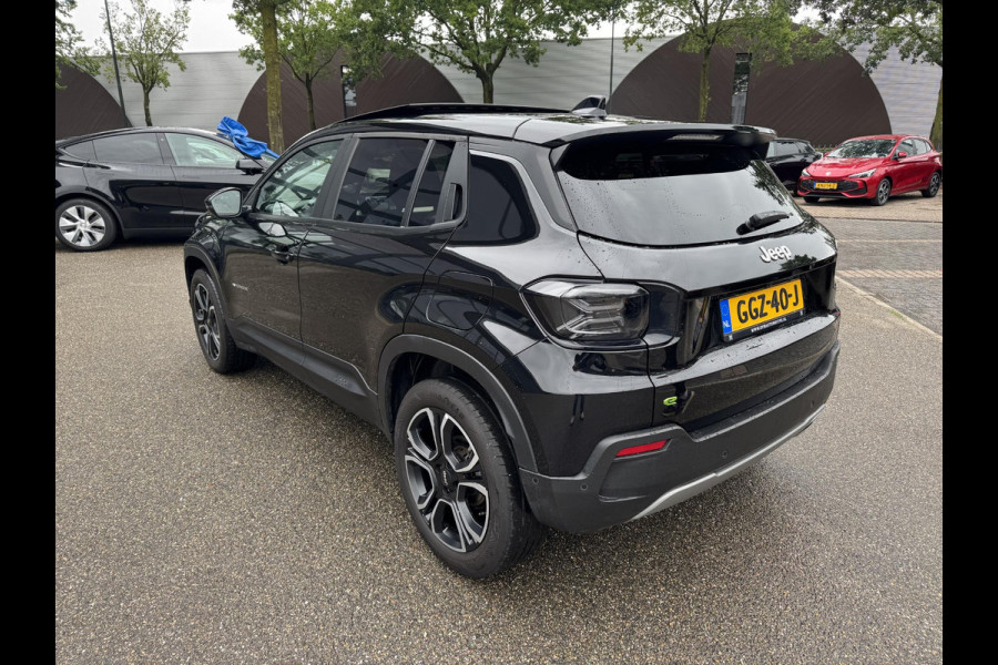 Jeep Avenger 1.2 e-Hybrid Summit AUTOMAAT | PANORAMADAK | CAMERA | LEDER | STOEL MASSAGE | EL. KLEP | 12 MND BOVAG GARANTIE