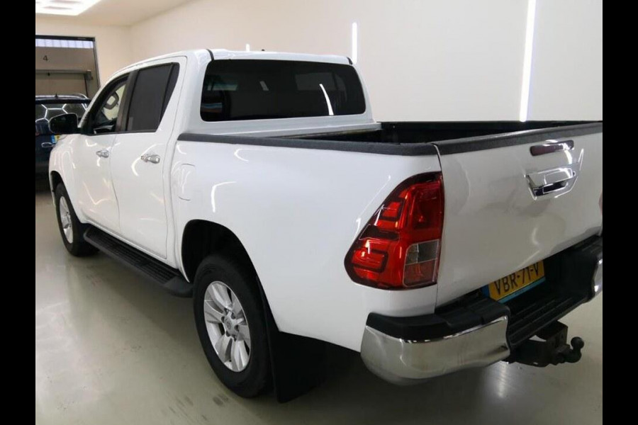 Toyota Hilux 2.4 D-4D AUTOMAAT 4WD 4x4 Double Cab