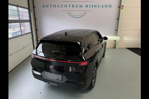 Opel Grandland 1.2 Turbo Hybrid GS, 1 jaar Bovag garantie, Panoramdak, Head up display, Camera, Stoel/Stuurverwarming