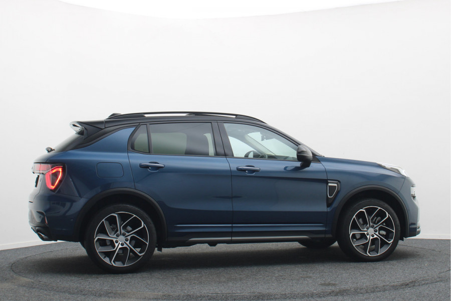Lynk & Co 01 1.5 Plug-in Hybrid Two-Tone, 360° Camera, Panoramadak, ACC, Keyless, Navigatie, PDC, LED, 20''