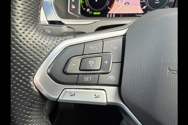 Volkswagen Passat Variant 1.4 TSI PHEV GTE * Panoramadak * AUTOMAAT * Navigatiesysteem * 18 Inch Velgen *