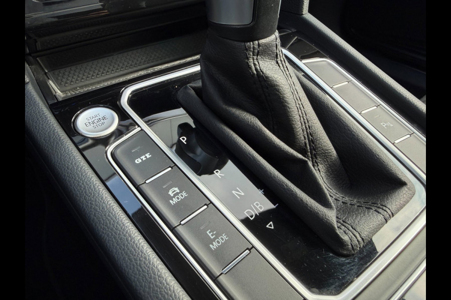 Volkswagen Passat Variant 1.4 TSI PHEV GTE * Panoramadak * AUTOMAAT * Navigatiesysteem * 18 Inch Velgen *