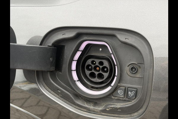 Ford Kuga 2.5 PHEV Vignale 225pk | Driver Assistance Pack | 121.500 KM | Volledig lederen interieur | Winter Pack |