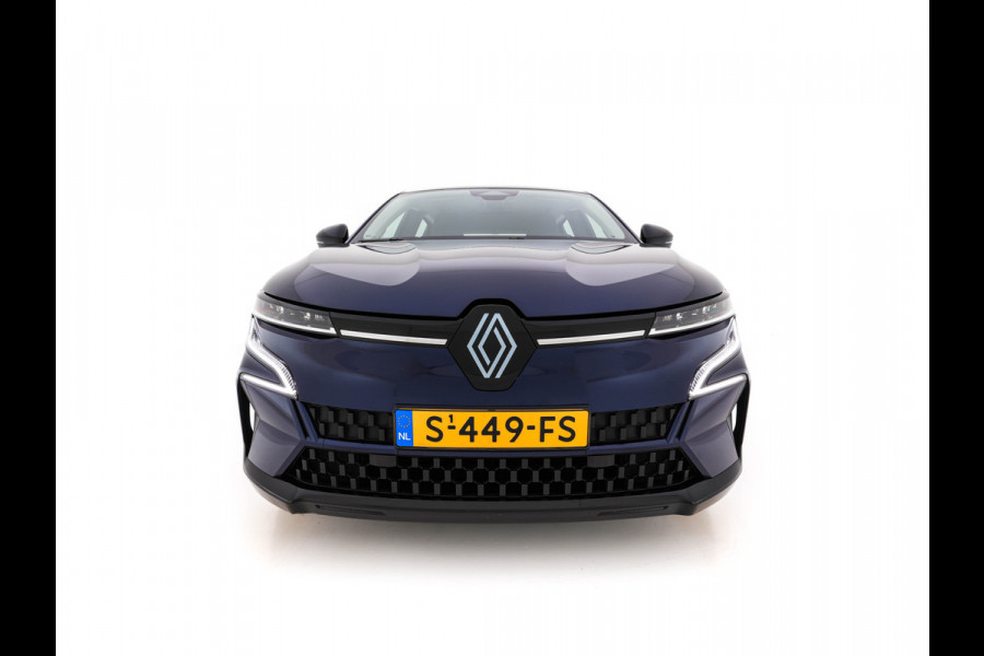 Renault Mégane E-Tech EV60 Optimum Charge Evolution [3-Fase-22kW] {SoH-91%} (INCL-BTW) Aut. *HEATPUMP | FULL-LED | CAMERA | LANE-ASSIST | KEYLESS | NAVI-FULLMAP | CARPLAY | COMFORTSEATS | DIGI-COCKPIT | ECC | PDC | 18"ALU*