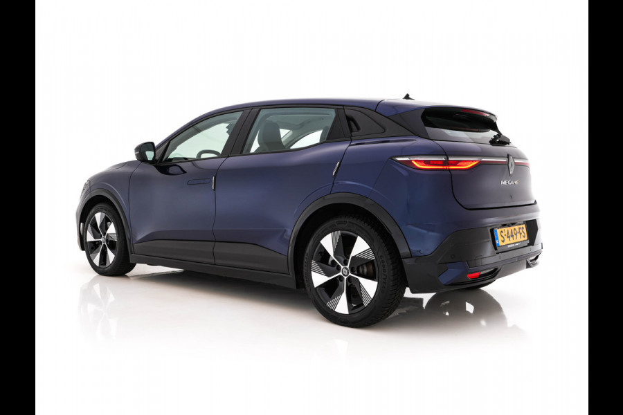 Renault Mégane E-Tech EV60 Optimum Charge Evolution [3-Fase-22kW] {SoH-91%} (INCL-BTW) Aut. *HEATPUMP | FULL-LED | CAMERA | LANE-ASSIST | KEYLESS | NAVI-FULLMAP | CARPLAY | COMFORTSEATS | DIGI-COCKPIT | ECC | PDC | 18"ALU*