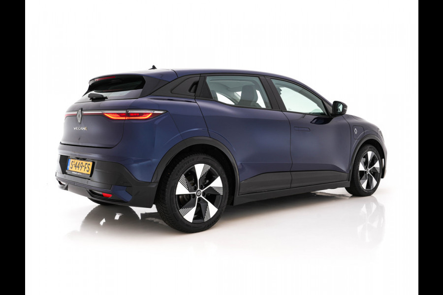 Renault Mégane E-Tech EV60 Optimum Charge Evolution [3-Fase-22kW] {SoH-91%} (INCL-BTW) Aut. *HEATPUMP | FULL-LED | CAMERA | LANE-ASSIST | KEYLESS | NAVI-FULLMAP | CARPLAY | COMFORTSEATS | DIGI-COCKPIT | ECC | PDC | 18"ALU*