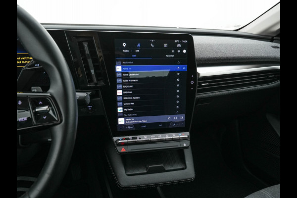 Renault Mégane E-Tech EV60 Optimum Charge Evolution [3-Fase-22kW] {SoH-91%} (INCL-BTW) Aut. *HEATPUMP | FULL-LED | CAMERA | LANE-ASSIST | KEYLESS | NAVI-FULLMAP | CARPLAY | COMFORTSEATS | DIGI-COCKPIT | ECC | PDC | 18"ALU*