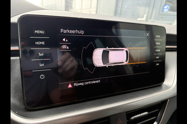 Škoda Kamiq 1.0 TSi DSG 110pk Business Edition NAVI/CARPLAY/VIRTUAL/CLIMA/CRUISE/PDC/STOELVERWARMING