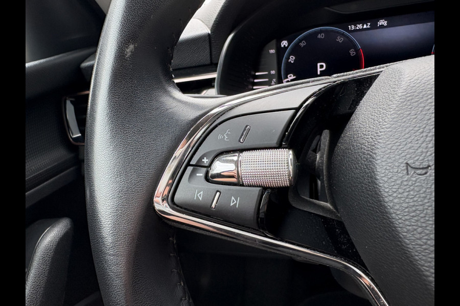 Škoda Kamiq 1.0 TSi DSG 110pk Business Edition NAVI/CARPLAY/VIRTUAL/CLIMA/CRUISE/PDC/STOELVERWARMING