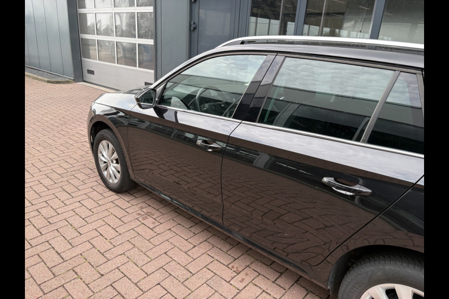 Škoda Kamiq 1.0 TSi DSG 110pk Business Edition NAVI/CARPLAY/VIRTUAL/CLIMA/CRUISE/PDC/STOELVERWARMING