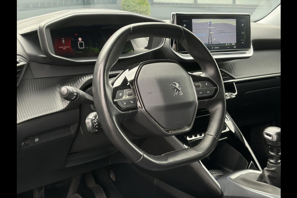 Peugeot 2008 1.2 PureTech Allure 2e Eigenaar l D-riem vv in 08/2024 l Camera360° l Draadloze telefoonlader l 131pk l Carplay l Navi l 6 Bak l Clima l Cruise l Halfleder l Keylss l 17'' Lmv l Pdc l N.A.P l Apk tot 09-2028