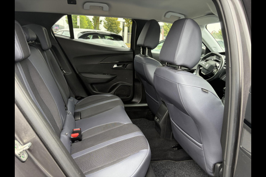 Peugeot 2008 1.2 PureTech Allure 2e Eigenaar l D-riem vv in 08/2024 l Camera360° l Draadloze telefoonlader l 131pk l Carplay l Navi l 6 Bak l Clima l Cruise l Halfleder l Keylss l 17'' Lmv l Pdc l N.A.P l Apk tot 09-2028