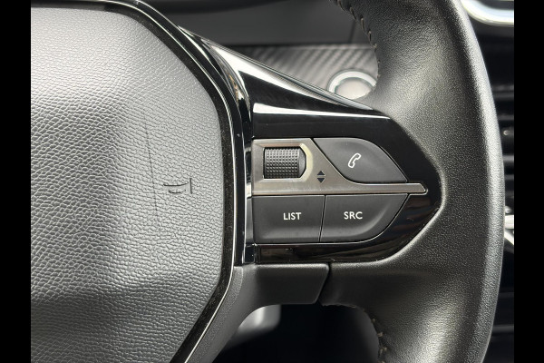 Peugeot 2008 1.2 PureTech Allure 2e Eigenaar l D-riem vv in 08/2024 l Camera360° l Draadloze telefoonlader l 131pk l Carplay l Navi l 6 Bak l Clima l Cruise l Halfleder l Keylss l 17'' Lmv l Pdc l N.A.P l Apk tot 09-2028