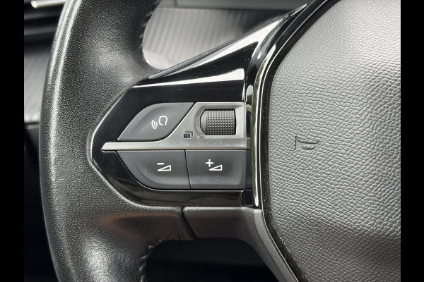 Peugeot 2008 1.2 PureTech Allure 2e Eigenaar l D-riem vv in 08/2024 l Camera360° l Draadloze telefoonlader l 131pk l Carplay l Navi l 6 Bak l Clima l Cruise l Halfleder l Keylss l 17'' Lmv l Pdc l N.A.P l Apk tot 09-2028