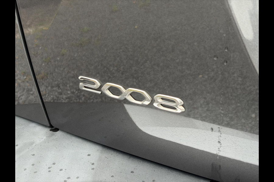 Peugeot 2008 1.2 PureTech Allure 2e Eigenaar l D-riem vv in 08/2024 l Camera360° l Draadloze telefoonlader l 131pk l Carplay l Navi l 6 Bak l Clima l Cruise l Halfleder l Keylss l 17'' Lmv l Pdc l N.A.P l Apk tot 09-2028