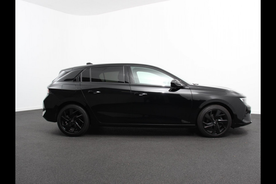 Opel Astra 1.2 Automaat GS Line Climate control Adaptieve cruise control LED Voorstoelen verwarmd Stuurwiel verwarmd Achteruitrij camera 360* Sfeer verlichting Apple carplay/ Android auto