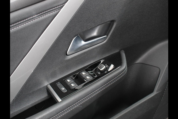 Opel Astra 1.2 Automaat GS Line Climate control Adaptieve cruise control LED Voorstoelen verwarmd Stuurwiel verwarmd Achteruitrij camera 360* Sfeer verlichting Apple carplay/ Android auto