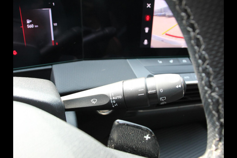 Opel Astra 1.2 Automaat GS Line Climate control Adaptieve cruise control LED Voorstoelen verwarmd Stuurwiel verwarmd Achteruitrij camera 360* Sfeer verlichting Apple carplay/ Android auto