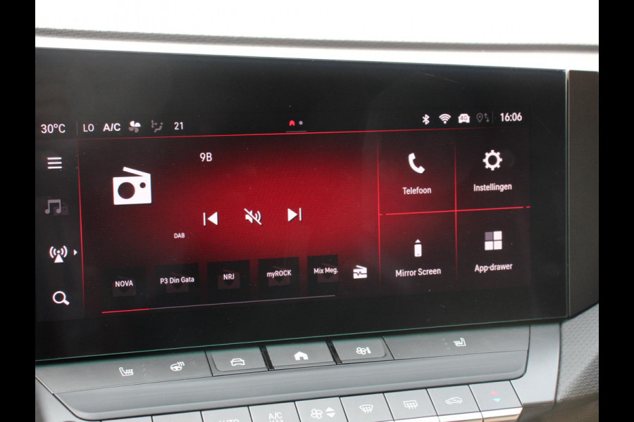 Opel Astra 1.2 Automaat GS Line Climate control Adaptieve cruise control LED Voorstoelen verwarmd Stuurwiel verwarmd Achteruitrij camera 360* Sfeer verlichting Apple carplay/ Android auto