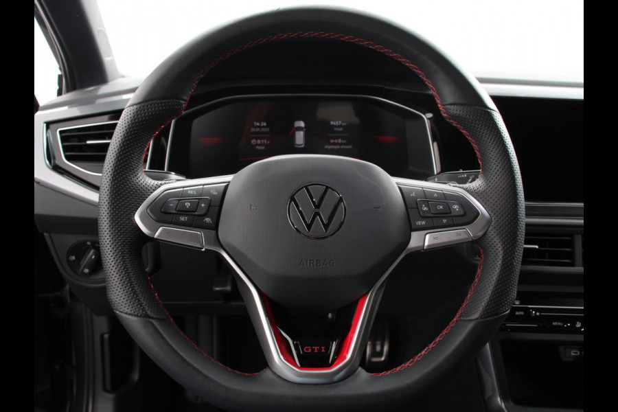 Volkswagen Polo 2.0 TSI GTI 207pk Automaat Digitale Cockpit Navigatie Appel Carplay/Android Auto Climate Control Extra getint Glas Stoelverwarming Dab Led Adaptive Cruise Control