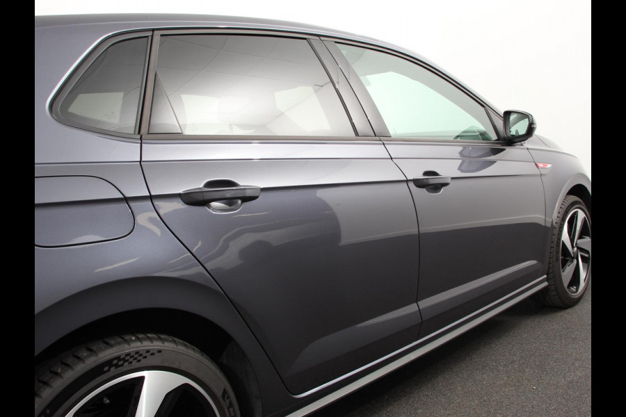 Volkswagen Polo 2.0 TSI GTI 207pk Automaat Digitale Cockpit Navigatie Appel Carplay/Android Auto Climate Control Extra getint Glas Stoelverwarming Dab Led Adaptive Cruise Control