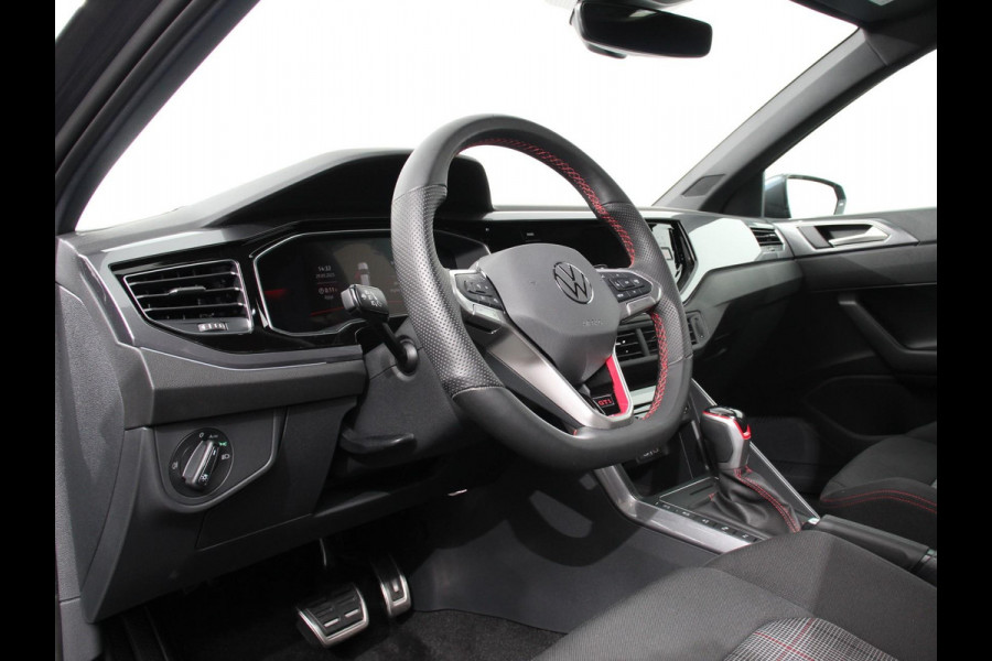 Volkswagen Polo 2.0 TSI GTI 207pk Automaat Digitale Cockpit Navigatie Appel Carplay/Android Auto Climate Control Extra getint Glas Stoelverwarming Dab Led Adaptive Cruise Control