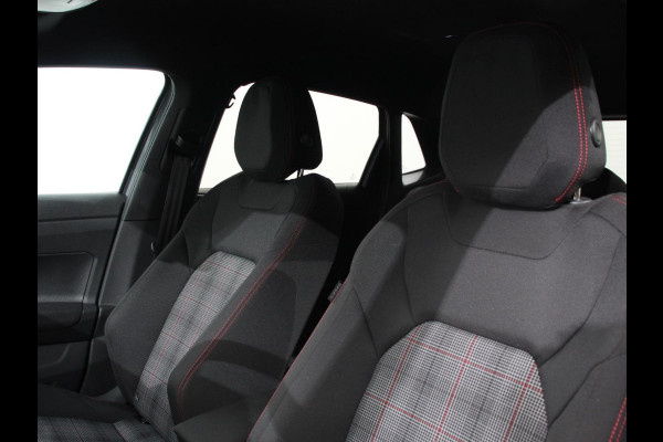 Volkswagen Polo 2.0 TSI GTI 207pk Automaat Digitale Cockpit Navigatie Appel Carplay/Android Auto Climate Control Extra getint Glas Stoelverwarming Dab Led Adaptive Cruise Control