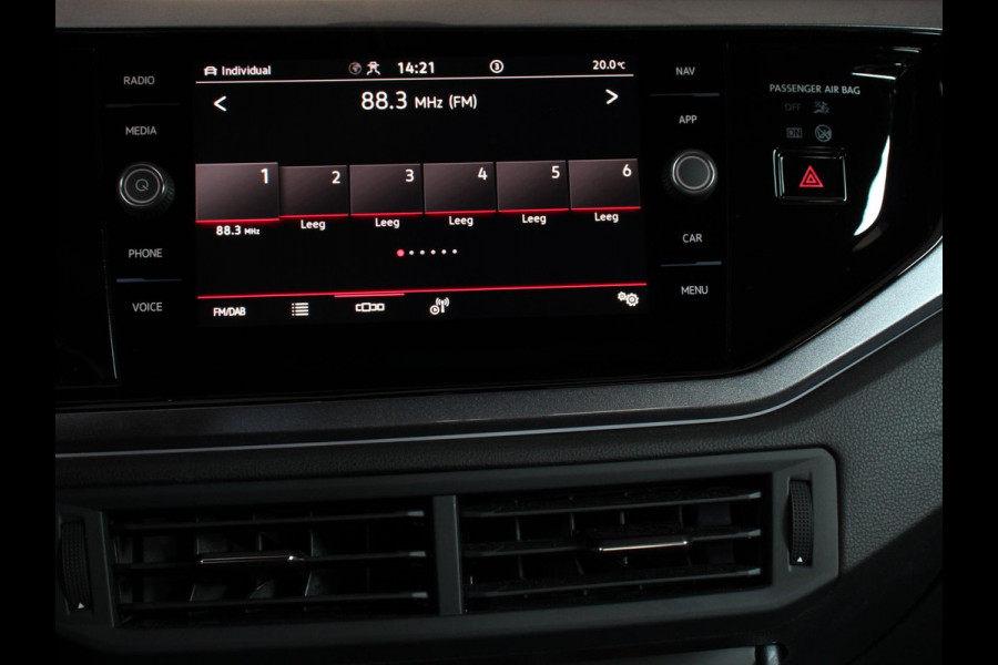 Volkswagen Polo 2.0 TSI GTI 207pk Automaat Digitale Cockpit Navigatie Appel Carplay/Android Auto Climate Control Extra getint Glas Stoelverwarming Dab Led Adaptive Cruise Control