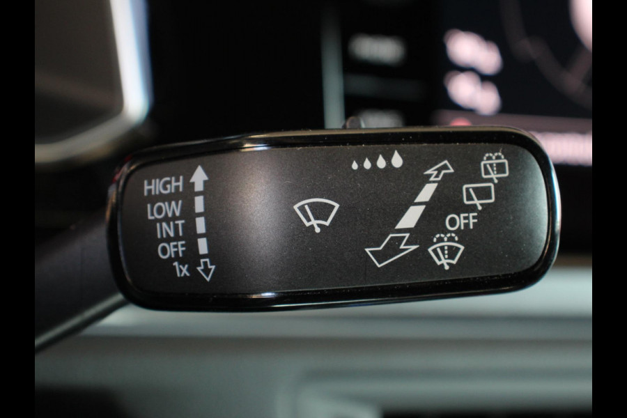 Volkswagen Polo 2.0 TSI GTI 207pk Automaat Digitale Cockpit Navigatie Appel Carplay/Android Auto Climate Control Extra getint Glas Stoelverwarming Dab Led Adaptive Cruise Control