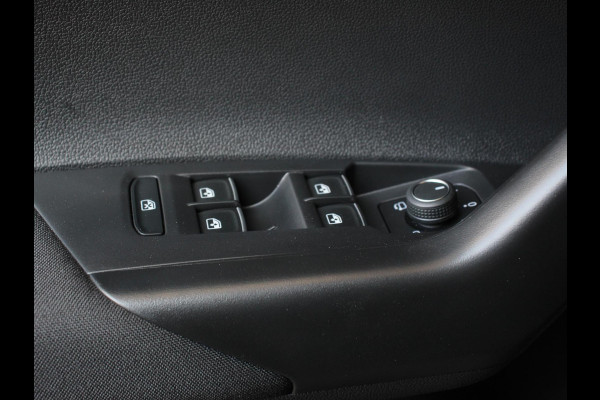 Volkswagen Polo 2.0 TSI GTI 207pk Automaat Digitale Cockpit Navigatie Appel Carplay/Android Auto Climate Control Extra getint Glas Stoelverwarming Dab Led Adaptive Cruise Control