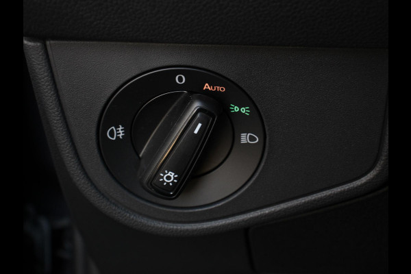 Volkswagen Polo 2.0 TSI GTI 207pk Automaat Digitale Cockpit Navigatie Appel Carplay/Android Auto Climate Control Extra getint Glas Stoelverwarming Dab Led Adaptive Cruise Control