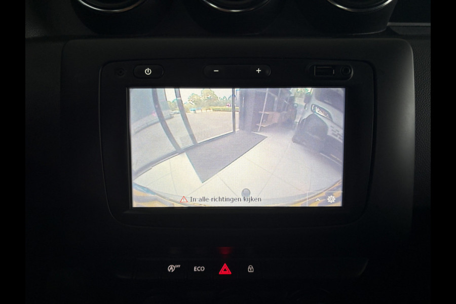 Dacia Duster 1.2 TCe Comfort Achteruitrijcamera - Airco - Navigatie - Trekhaak - Cruise control - Dakrails - Radio - Mistlampen voor - Start/stop systeem - Led verlichting - Elektrische ramen - Stuur multifunctioneel - Centrale vergrendeling met afstandsbediening - Bluetooth