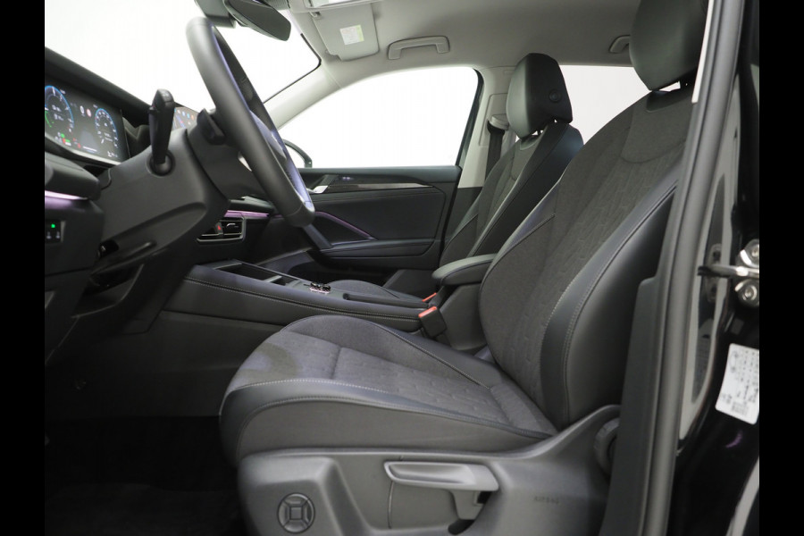 Volkswagen Tayron 1.5 eHybrid | 5 Jaar Garantie | Trekhaak | Harman/Kardon | Camera | Sfeerlicht | Dodehoek | Adaptive Cruise
