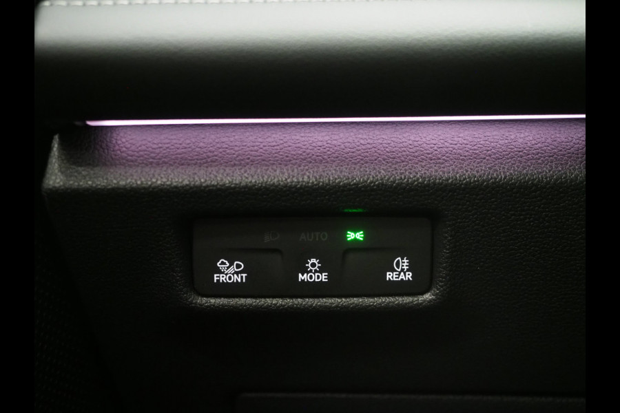 Volkswagen Tayron 1.5 eHybrid | 5 Jaar Garantie | Trekhaak | Harman/Kardon | Camera | Sfeerlicht | Dodehoek | Adaptive Cruise