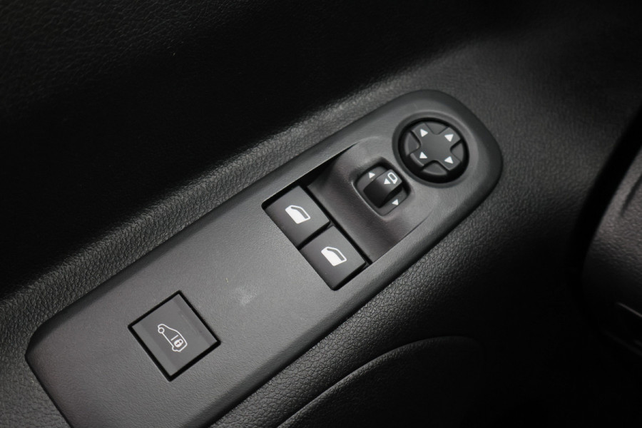Opel Combo 1.5D L1H1 Automaat Airco, Cruise Control, PDC, Apple CarPlay, Stuurverwarming