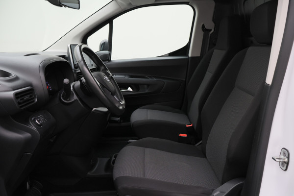 Opel Combo 1.5D L1H1 Automaat Airco, Cruise Control, PDC, Apple CarPlay, Stuurverwarming