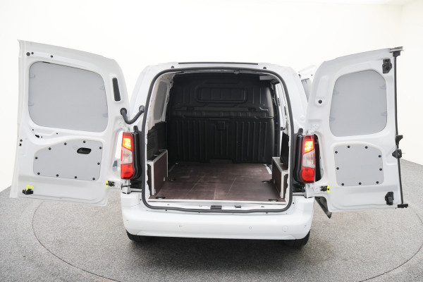 Opel Combo 1.5D L1H1 Automaat Airco, Cruise Control, PDC, Apple CarPlay, Stuurverwarming