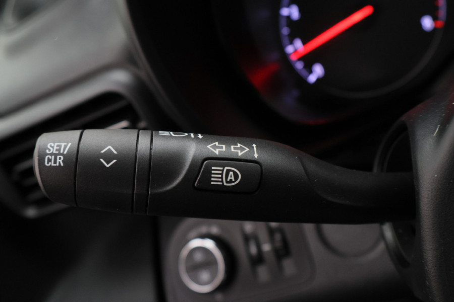 Opel Combo 1.5D L1H1 Automaat Airco, Cruise Control, PDC, Apple CarPlay, Stuurverwarming