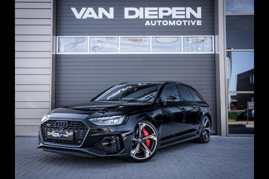 Audi A4 Avant 2.9 TFSI RS 4 quattro competition plus - Dynamic + l Ceramic l RDC l Pano l HUD