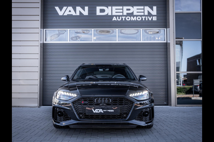 Audi A4 Avant 2.9 TFSI RS 4 quattro competition plus - Dynamic + l Ceramic l RDC l Pano l HUD