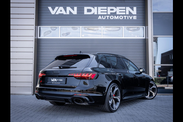 Audi A4 Avant 2.9 TFSI RS 4 quattro competition plus - Dynamic + l Ceramic l RDC l Pano l HUD