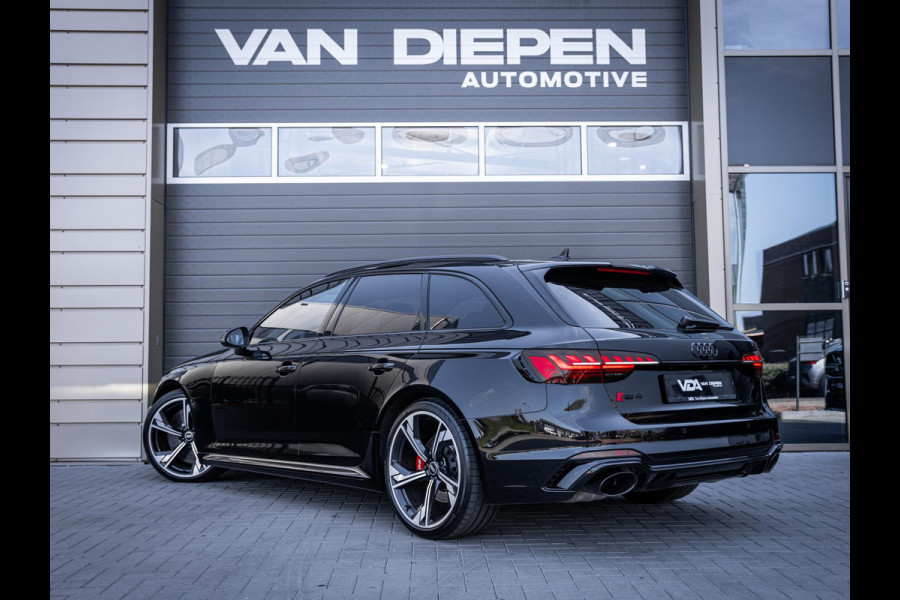 Audi A4 Avant 2.9 TFSI RS 4 quattro competition plus - Dynamic + l Ceramic l RDC l Pano l HUD