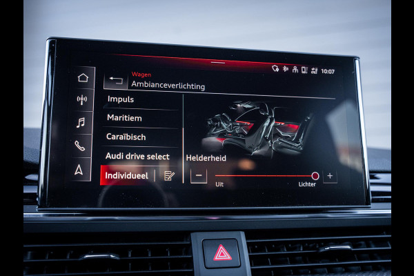 Audi A4 Avant 2.9 TFSI RS 4 quattro competition plus - Dynamic + l Ceramic l RDC l Pano l HUD