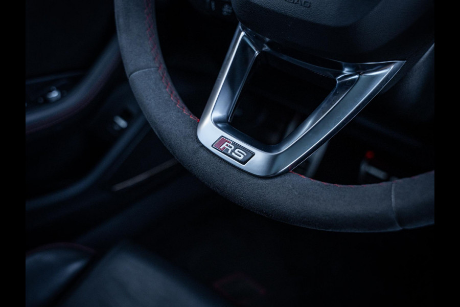 Audi A4 Avant 2.9 TFSI RS 4 quattro competition plus - Dynamic + l Ceramic l RDC l Pano l HUD